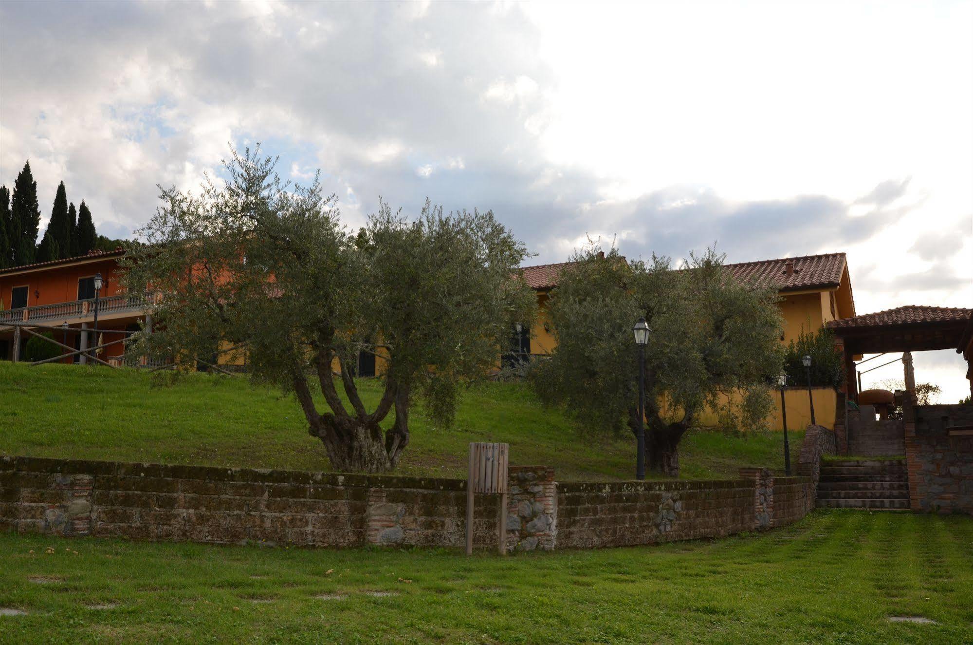 Casa Vacanze Borgo Dei Medici Hostal Cerreto Guidi Exterior foto